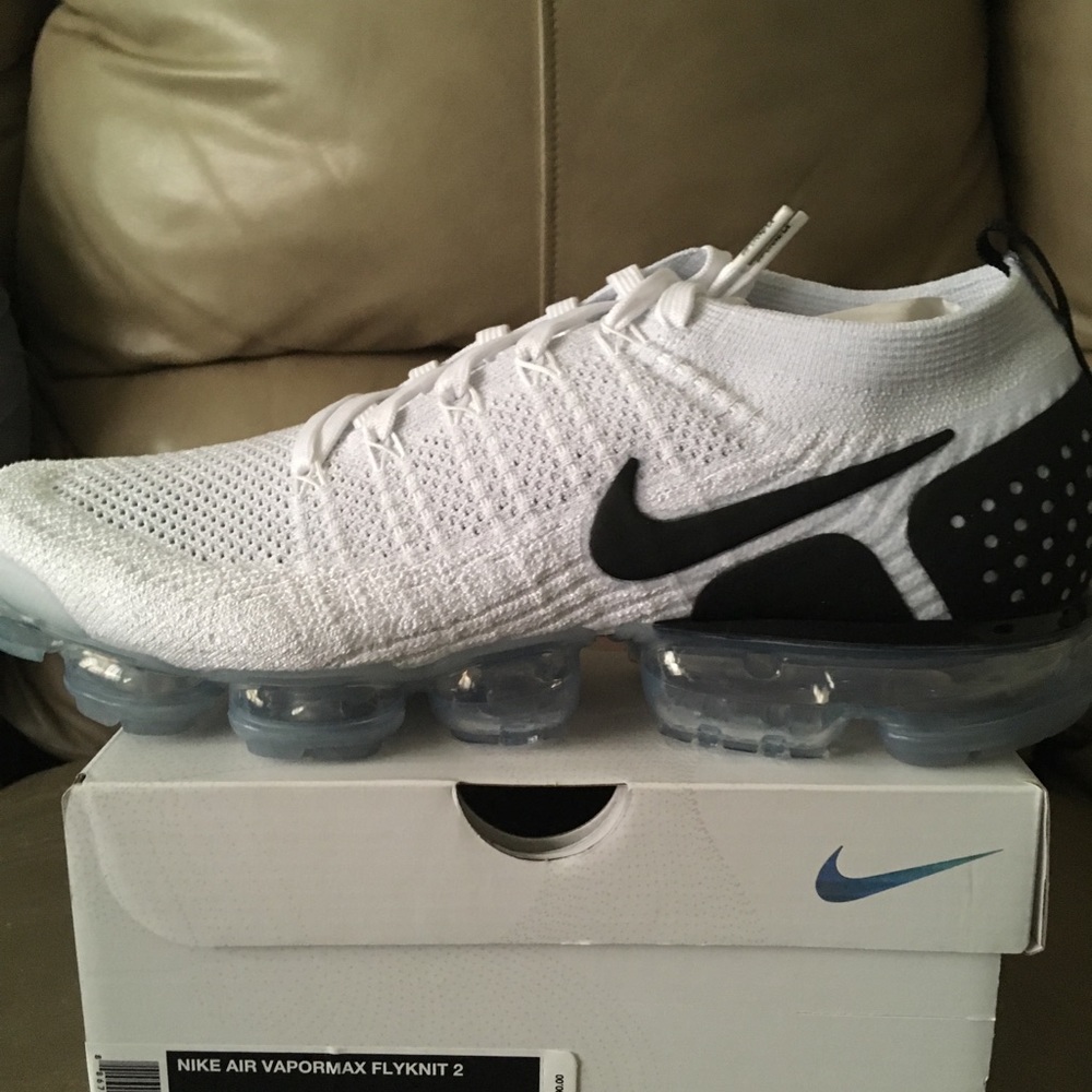 NIKE AIR VAPORMAX FLYKNIT 2 - Picture 2 of 4